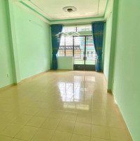 Cho Thuê Nguên Căn Mặt Tiền Đường Phạm Văn Bạch P12Diện Tích5X14M Trệt 3 Lầu 5 Phòng Ngủ 4 Vệ Sinhgiá 20 Triệu/Th