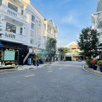 Bán Nhà Đẹp, Kiến Trúc Tân Cổ Điển Tại Trung Tâm Tp Thuận An