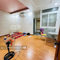 Không Còn Căn Nào Thấp Hơn - Giảm 300 Triệu - Nhà 4 Tầng Hẻm Oto Ngay Hoàng Diệu 2 - 5.5X17 - Hoàn Công