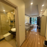 Cho Thuê Nhà Mặt Phố Bà Triệu,Diện Tích50M2 X 5 Tầng,Mặt Tiền4.5M, Nhà Mới, Thông Sàn, Trung Tâm, Riêng Biệt