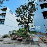 Bán Gấp Đất Tại Khu Tái Định Cư Lộc An - Bình Sơn, Đối Diện Trường Học Cấp 1,5X25M