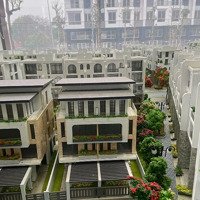 Cần Bán Căn Biệt Thự Góc 3 Mặt Thoáng 160M2 Dãy Bt3 Hướng Đông Nam Cực Hiếm Tại Vaquarius Văn Giang