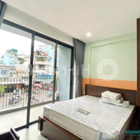 Chdv Sang Trọng Tách Bếp - Chỉ Tính Điện Nước - Rộng 30M2, Bancol Mặt Tiền Hùng Vương Q5