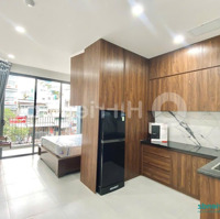 Chdv Sang Trọng Tách Bếp - Chỉ Tính Điện Nước - Rộng 30M2, Bancol Mặt Tiền Hùng Vương Q5