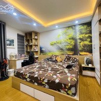 Đường Láng - Ô Tô Vào Nhà - Vừa Ở Vừa Kinh Doanh - Vị Trí Đắc Địa. 46M, 6T, Thang Máy. 15Tỷ