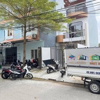 Một Siêu Phẩmmặt Tiềnnhà Mới Đẹp .
Căn Nhà Mặt Tiền Đường 5.5M Nhơn Hoà. Vị Trí Gần Yên Thế