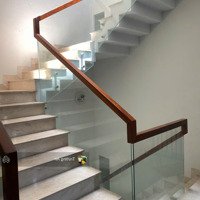 Bán Rẻ Đầu Tư Nhà 4 Tầng Đẹp Góc 2 Mặt Tiền Đường Chính Lê Hồng Phong. P Phước Long Nha Trang