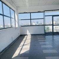 Cho Thuê Văn Phòng Tầng Thượng 40M2, View Toàn Cảnh Q7 Giá Chỉ 8.5 Tr/ Tháng