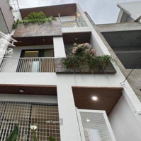 Cần Bán Nhà Huỳnh Mẫn Đạt P2 Q5.Diện Tích60,72M2 Giá Bán 4Tỷ090 Gần Tiểu Học Huỳnh Mẫn Đạt. Đangchothuê 28 Triệu