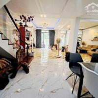 Bán nhà hẻm xe hơi khu trung tâm Q7, 138m2, nhỉnh 16 tỷ.