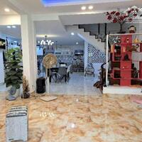 Bán nhà hẻm xe hơi khu trung tâm Q7, 138m2, nhỉnh 16 tỷ.