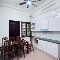 Bán nhà Võ Chí Công 39m2 vị trí đẹp ngõ to mặt tiền rộng 7.5 tỷ