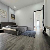 Cần bán nhà 3 tầng kiệt oto Trần Cao Vân, giá sập hầm chỉ hơn 5 tỷ.