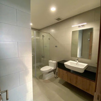 Căn Hộ 2 Phòng Ngủdiện Tích Cực Lớn View Hồ Bơi Nội Thất Đầy Đủ Cao Cấp
