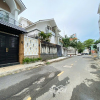 Biệt Thự Đẹp Ngay Cao Đức Lân, Góc Trần Lựu. Dt(10X20M). Hầm 3 Tầng. Sân Vườn. Giá Chỉ: 45 Tỷ