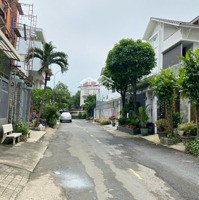 Biệt Thự Đẹp Ngay Cao Đức Lân, Góc Trần Lựu. Dt(10X20M). Hầm 3 Tầng. Sân Vườn. Giá Chỉ: 45 Tỷ