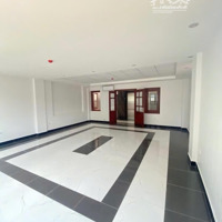 Cho Thuê Lk Thành Phố Giao Lưu - Btl, 130M2 Đất, Xd:100M2 X 5, 1Hầm, Mt:8M, Thông Sàn, Thang Máy...