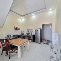 Cần Bán Nhà Lầu Thành Phố Dĩ An
