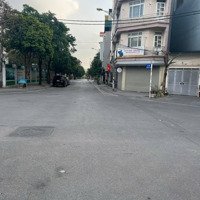 Phân Lô Vỉa Hè Ngay Ngã 4 Kinh Doanh Đỉnh