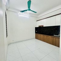 Bán Nhà Nguyễn Khoái 45M 5.35 Tỷ Cách Cầu Vĩnh Tuy 1Km
