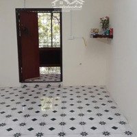 Cho Thuê Nhà Tập Thể Khu A Nghĩa Tân,Diện Tích90M Có 4 Phòng Ngủ 1Pk, 1Vs
