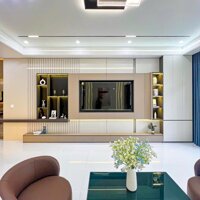 Nhà trệt 2 lầu xây mới Hướng đông nam - Khu Dân Cư Hồng Loan