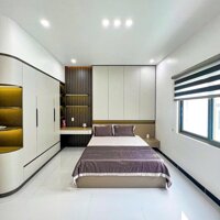 Nhà trệt 2 lầu xây mới Hướng đông nam - Khu Dân Cư Hồng Loan