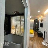 Bán Nhà Phố Trần Khát Chândiện Tích63M2 5 Tầng Ngõ Rộng Giá Chỉ 12,9 Tỷ