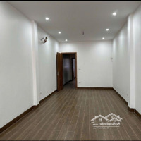 Mặt Phố Sầm Uất - Tâm Quận - Kinh Doanh Vô Đối - Vỉa Hè Bát Ngát 85 M2 - Trường Lâm