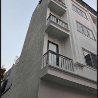 Bán Nhà Mới Gần Hồ, Tiện Ích, Ô Tô Đỗ Cổng