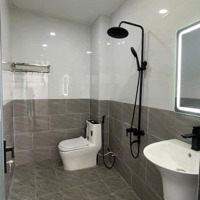 Bán Lỗ Hơn 200 Triệu,Nhà Còn Mới, Ngay Chợ Bình Chánh, Shr, 80M2, Cho Thuê 5 Triệu5/ Tháng