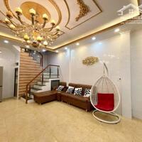 Nhà Biệt Thự Đường Nguyễn Bặc Quận Tân Bình Phường 3.