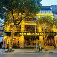 Bán Nhà Mặt Tiền Sang Trọng Gần Khách Sạn Pullman Q1 - (13X15M) - 4 Tầng - Hđt: 260 Triệu/Tháng - 62 Tỷ