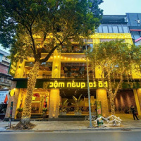 Bán Nhà Mặt Tiền Sang Trọng Gần Khách Sạn Pullman Q1 - (13X15M) - 4 Tầng - Hđt: 260 Triệu/Tháng - 62 Tỷ