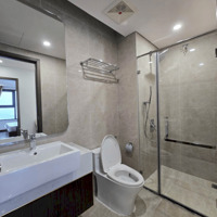 Căn hộ 2,5 ngủ tại 384 Lê Thánh Tông cho thuê