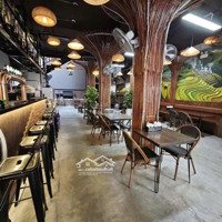 Cho Thuê Nhà Khu Phố Du Lịch Đề Thám Quận 1 Sầm Uất (8X25M) - 2 Tầng - Tổng 400M2 Giá Chỉ 120 Triệu