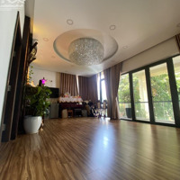 Bán Nhà Đường Lê Văn Sỹ, Phường 14, Quận 3, Diện Tích: 8X20M, Hầm 5 Tầng, Nhà Đẹp Mới