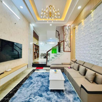 Đi Nước Ngoài Định Cư Bán Nhà Ở Đường Nguyễn Lâm, Phường 6, Quận 10, Giá Bán 2 Tỷ 990 Triệu