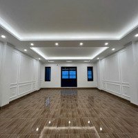 Cho Thuê Tòa Nhà Văn Phòng Mặt Phố Nguyễn Ngọc Vũ Diện Tích 75 M2, Mặt Tiền 5 Mét X 6 Tầng