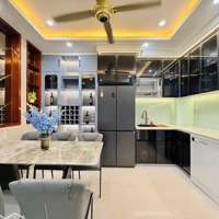 Cô Lan Bán Nhà 56M2 2Lầu Giá Bán 2.58Tỷ Ở Hồ Bá Kiện Quận 10 Để Về Quê Cần Thơ Sống Cùng Gia Đình