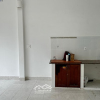Bán Nhà Mặt Phố Tại Hoàng Hoa Thám, 4 Tỷ, 26M2, 2 Phòng Ngủ 2 Vệ Sinh Pháp Lý Đầy Đủ, Giá Cực Chất