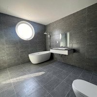 Cho Thuê Gấp Bt Compound Hồ Gia Trang Hồ Bơi,Thang Máy Chỉ 3.300$