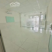 Cho Thuê Toà Building 8 Tầng Phố Lý Thường Kiệt + Mặt Tiền 10M + 2 Hầm + 3 Thang Máy, Đủ Pccc