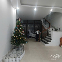 Cho Thuê Nhà Đường Phùng Khoang, Trung Văn, Nam Từ Liêm.diện Tích80M, 4 Tầng, Ô Tô Đỗ Cửa. Giá 30 Triệu/Th