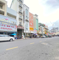 Cho Thuê Mặt Tiền Thủ Khoa Huân, Cách Chợ Bến Thành Chỉ 200M (8X20M) Gồm 4 Tầng