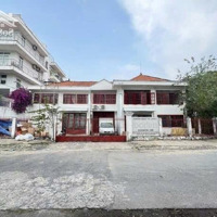 Bán Biệt Thự - Sát Trần Não Giá Cực Tốt- Chỉ 139 Triệu/M²