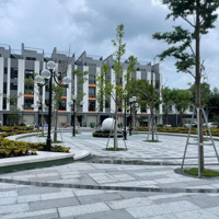 Bán Chcc Hoàng Thành Pearl, 2 Phòng Ngủ 80M2, Đồ Cơ Bản Giá Chỉ Từ 6 Tỷ. Liên Hệ: 0397942003 ( Em Hiếu )
