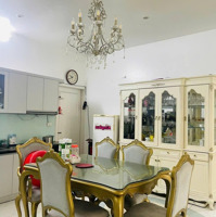 Chính Chủ Bán Căn Chung Cư Vị Trí Vip Ba Đình - 146M2 X 3 Ngủ