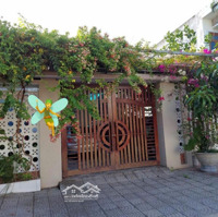 Bán Biệt Thự Đẹp Và Kiên Cố Khu Vực Yên Tĩnh Tại Bàu Mạc, Hòa Khánh Bắc
