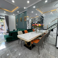 Bán Nhà 6 Phòng Ngủ Mặt Tiền Nguyễn Tri Phương, Diện Tích 6 X 15, 1T3L